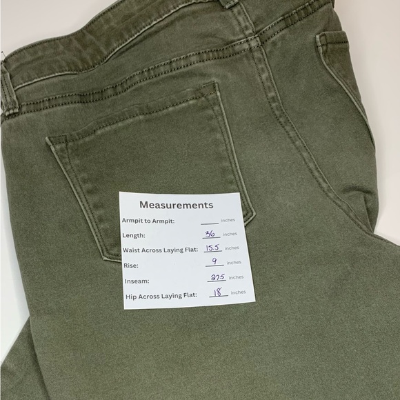 Old Navy Rockstar Mid-Rise size 10 regular in forest green. - Picture 5 of 6